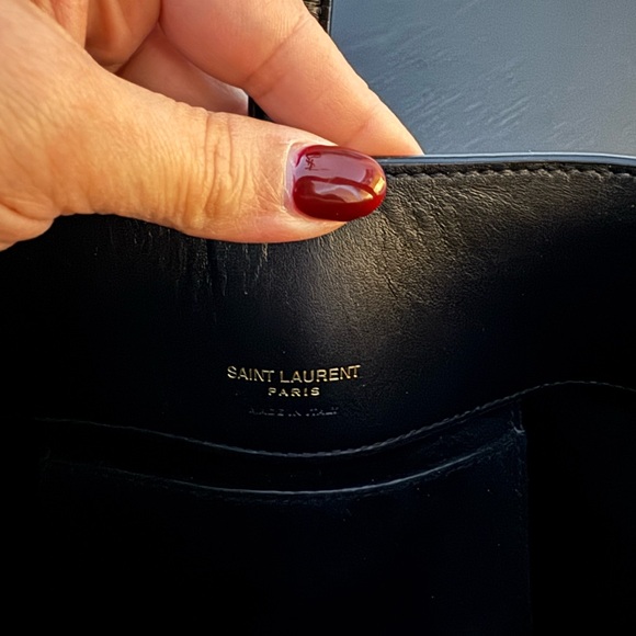 Saint Laurent Le 37 Small Black Leather Bucket Bag - Picture 9 of 11